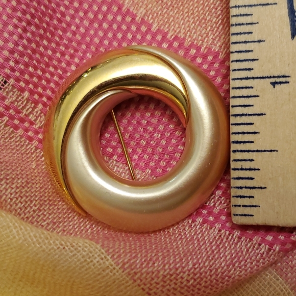 Signed Napier Brooch - Picture 4 of 5